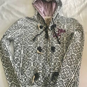 Size medium super awesome billabong zipper hoodie!